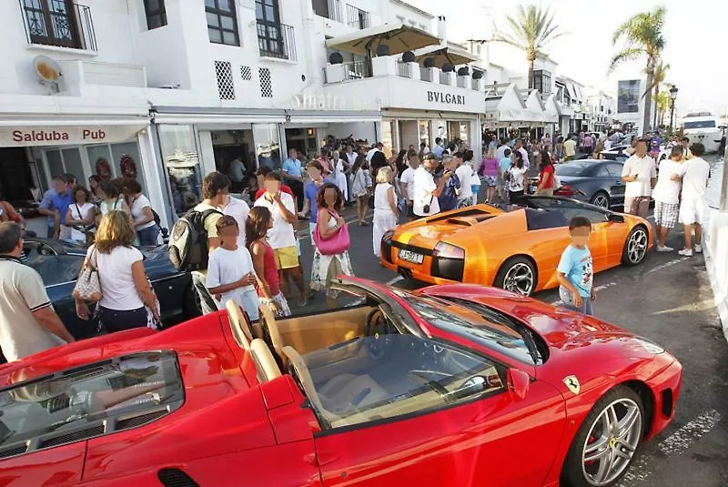 First Line Duplex Puerto Banus Sleeps 8 People Apartment Marbella