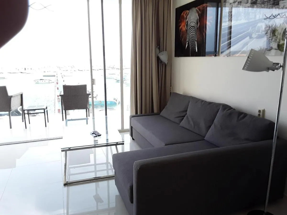 Apartamento First Line Duplex Puerto Banus Sleeps 8 People Marbella