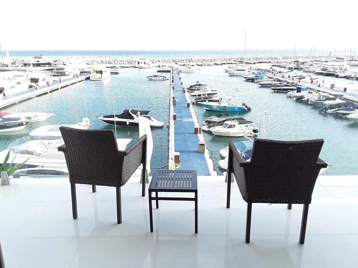 First Line Duplex Puerto Banus Sleeps 8 People Apartment Marbella 0*,  Spain