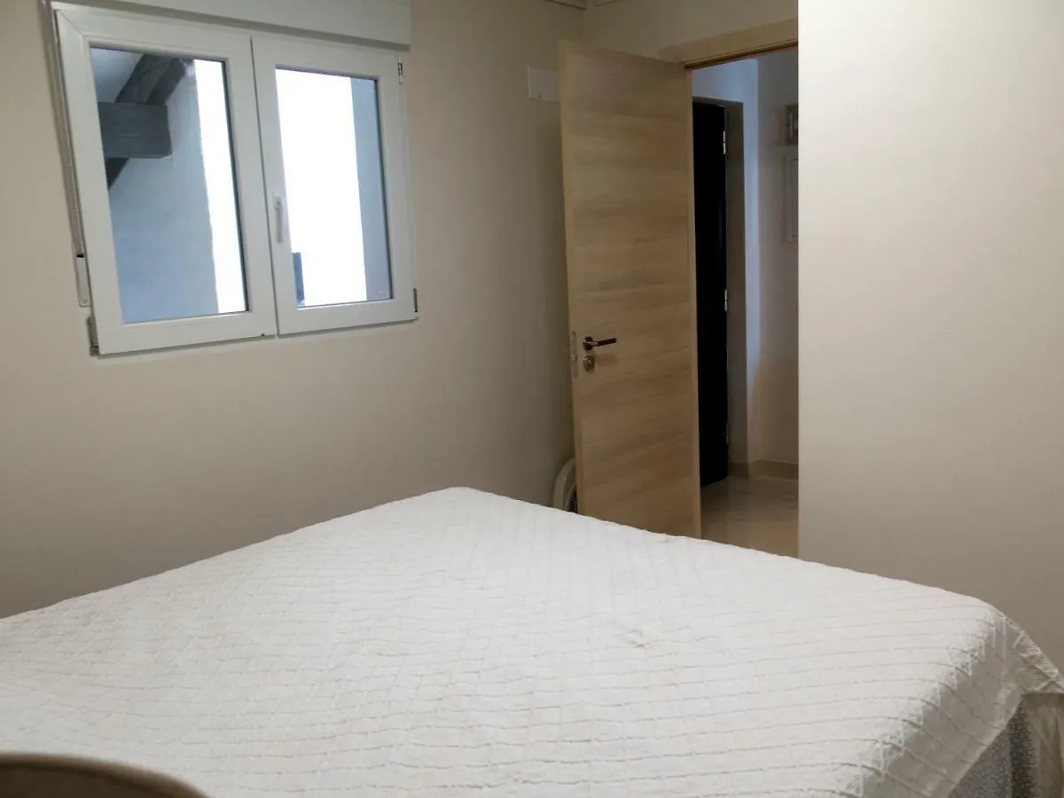 First Line Duplex Puerto Banus Sleeps 8 People Apartment Marbella