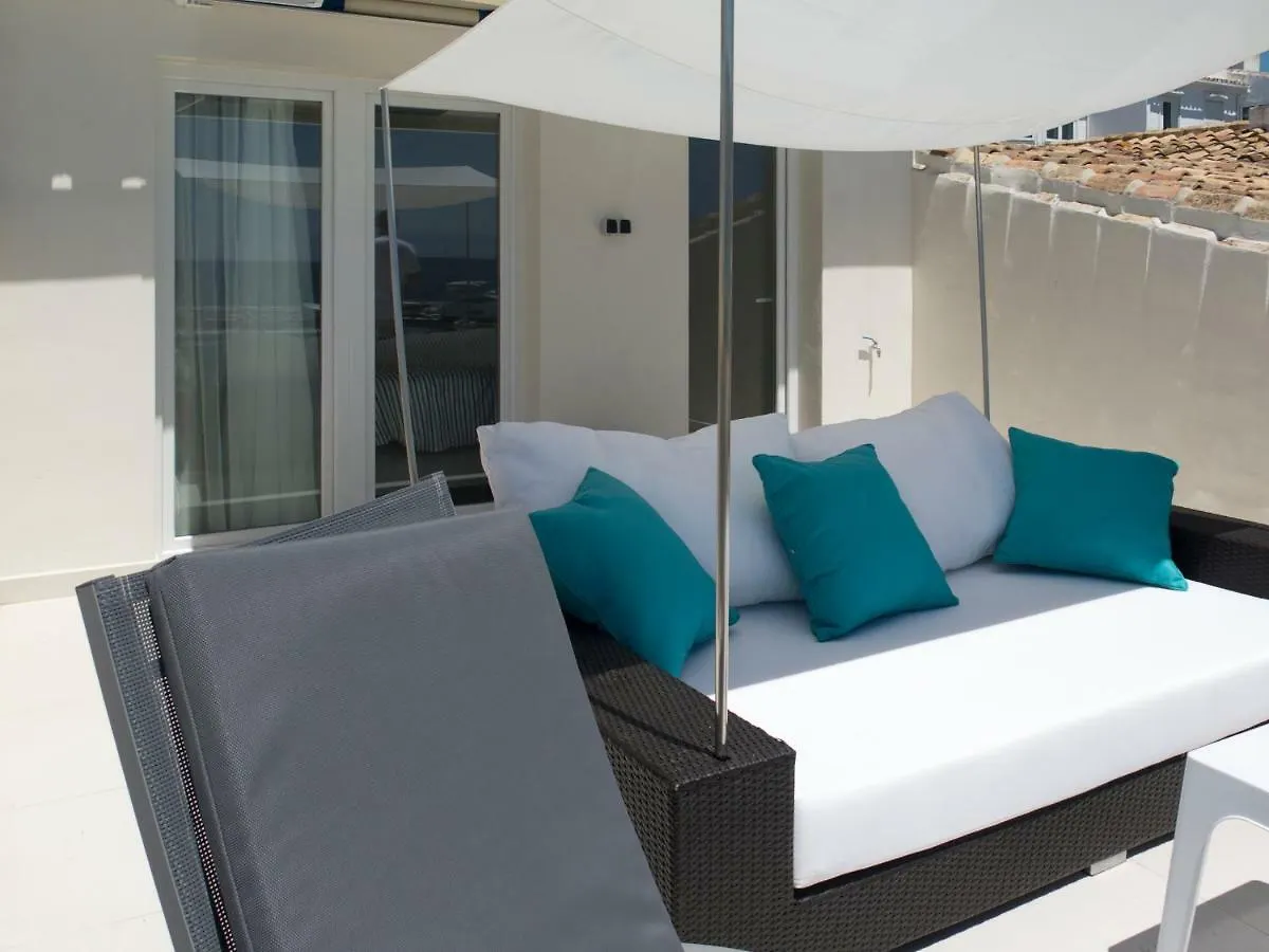 First Line Duplex Puerto Banus Sleeps 8 People Apartment Marbella Spain